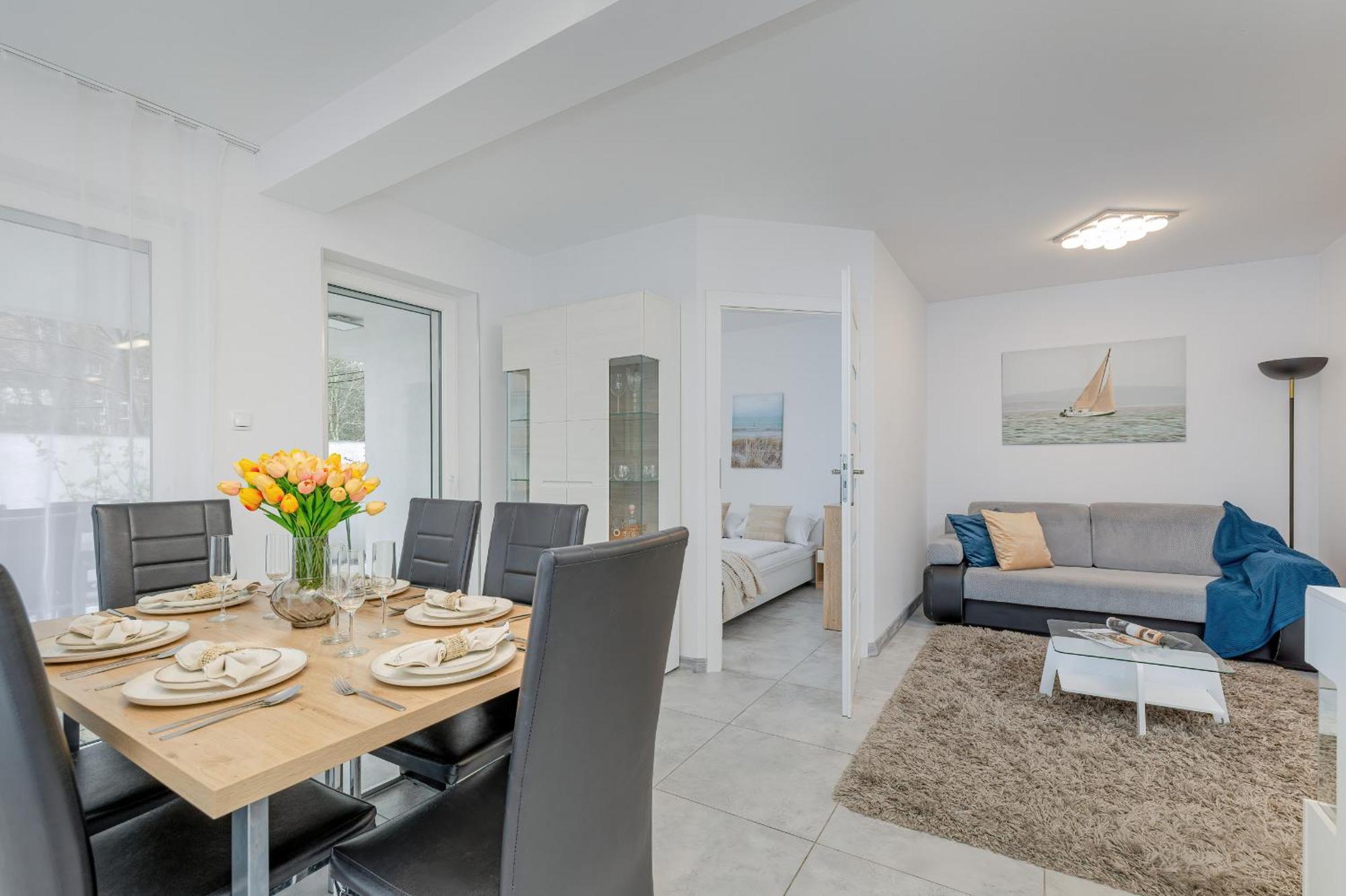 Family Apartments Herberta With Terrace And Parking By Rent Like Home Свиноуйсьце Экстерьер фото